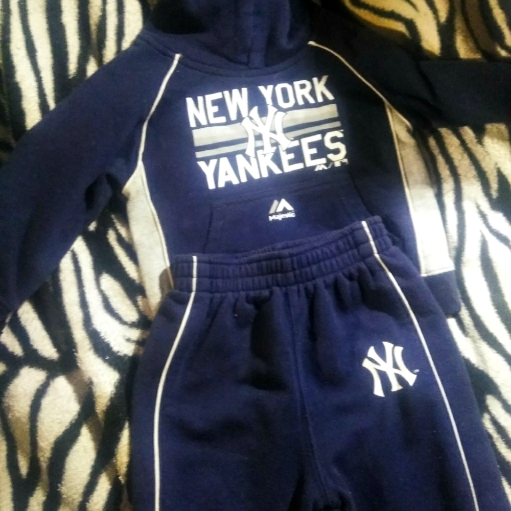 18 month Sweats and sweatshirt outfit